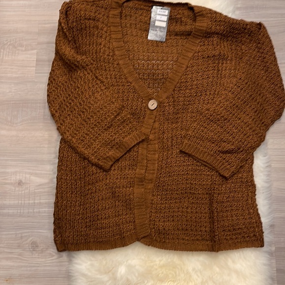 Sacred Threads Sweater. Large. CL/GR09. 213848 - Picture 2 of 5